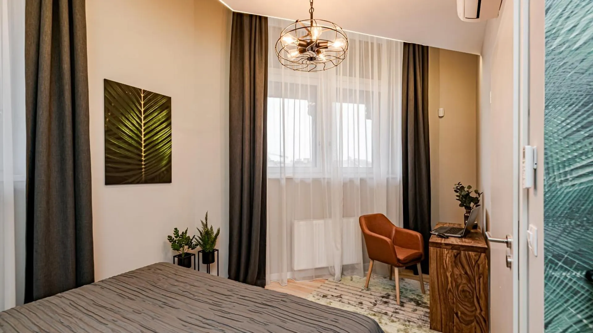 Luxury Tropical Apartment At Budapest Hungary